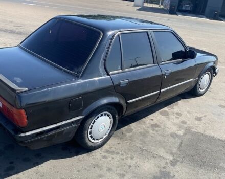 Черный БМВ 3 Серия, объемом двигателя 1.8 л и пробегом 180 тыс. км за 1700 $, фото 2 на Automoto.ua