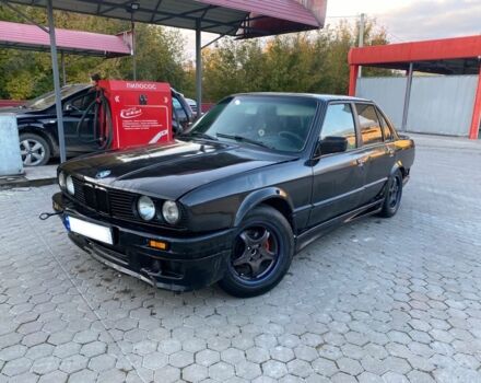 Черный БМВ 3 Серия, объемом двигателя 1.6 л и пробегом 230 тыс. км за 1300 $, фото 3 на Automoto.ua