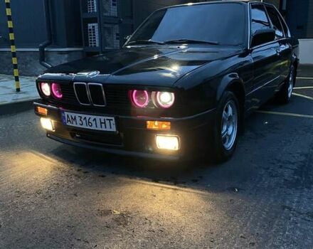 Чорний БМВ 3 Серія, об'ємом двигуна 1.8 л та пробігом 1 тис. км за 2500 $, фото 7 на Automoto.ua