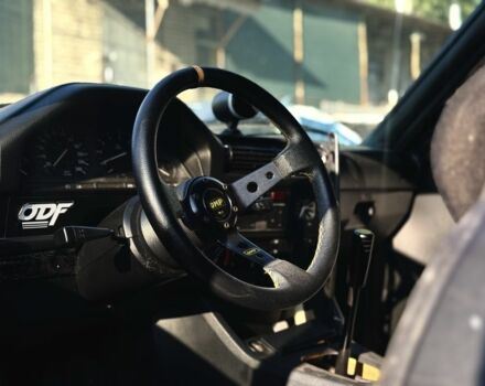 Черный БМВ 3 Серия, объемом двигателя 2.8 л и пробегом 200 тыс. км за 5000 $, фото 7 на Automoto.ua