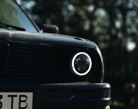 Черный БМВ 3 Серия, объемом двигателя 2.8 л и пробегом 200 тыс. км за 5000 $, фото 3 на Automoto.ua