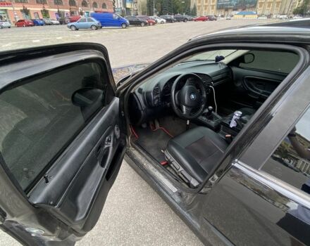 Черный БМВ 3 Серия, объемом двигателя 1.8 л и пробегом 300 тыс. км за 4000 $, фото 9 на Automoto.ua