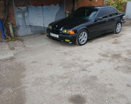 Черный БМВ 3 Серия, объемом двигателя 0 л и пробегом 529 тыс. км за 3700 $, фото 7 на Automoto.ua