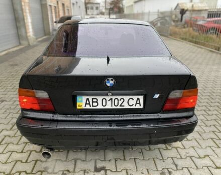 Черный БМВ 3 Серия, объемом двигателя 1.6 л и пробегом 300 тыс. км за 1700 $, фото 3 на Automoto.ua