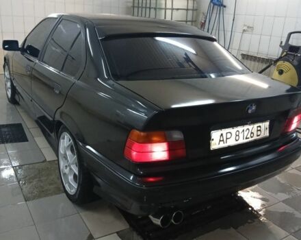 Черный БМВ 3 Серия, объемом двигателя 0 л и пробегом 529 тыс. км за 3700 $, фото 5 на Automoto.ua