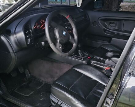 Чорний БМВ 3 Серія, об'ємом двигуна 2.5 л та пробігом 180 тис. км за 4100 $, фото 12 на Automoto.ua