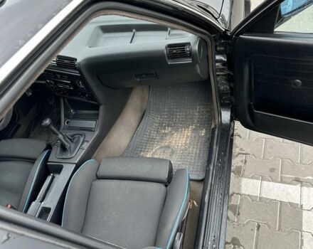 Черный БМВ 3 Серия, объемом двигателя 1.6 л и пробегом 194 тыс. км за 5500 $, фото 10 на Automoto.ua