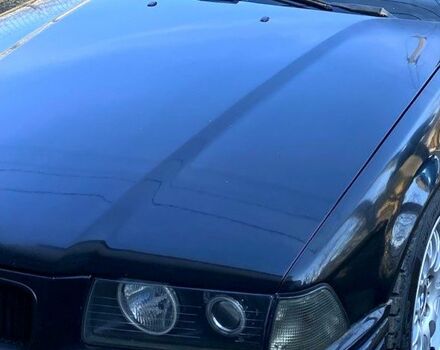 Черный БМВ 3 Серия, объемом двигателя 1.8 л и пробегом 416 тыс. км за 3300 $, фото 3 на Automoto.ua