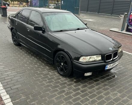 Чорний БМВ 3 Серія, об'ємом двигуна 1.6 л та пробігом 256 тис. км за 2350 $, фото 5 на Automoto.ua