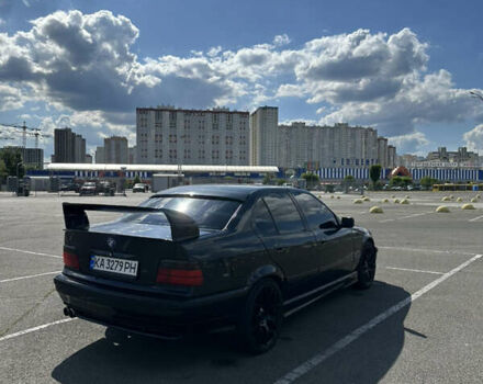 Черный БМВ 3 Серия, объемом двигателя 2.49 л и пробегом 190 тыс. км за 4300 $, фото 3 на Automoto.ua