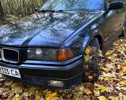 Черный БМВ 3 Серия, объемом двигателя 1.8 л и пробегом 240 тыс. км за 2300 $, фото 6 на Automoto.ua