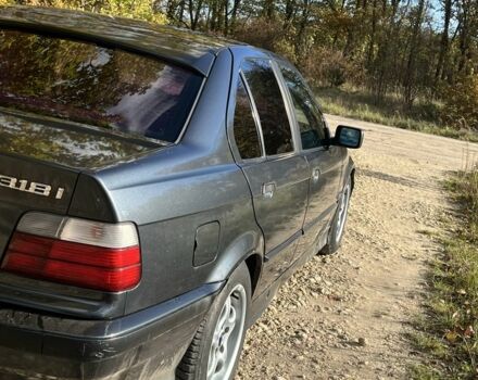 Чорний БМВ 3 Серія, об'ємом двигуна 1.8 л та пробігом 40 тис. км за 2200 $, фото 2 на Automoto.ua