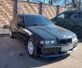 Чорний БМВ 3 Серія, об'ємом двигуна 1.8 л та пробігом 351 тис. км за 2700 $, фото 1 на Automoto.ua