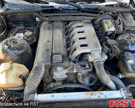 Черный БМВ 3 Серия, объемом двигателя 2.5 л и пробегом 200 тыс. км за 2500 $, фото 5 на Automoto.ua