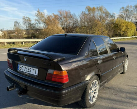 Черный БМВ 3 Серия, объемом двигателя 1.8 л и пробегом 368 тыс. км за 2499 $, фото 15 на Automoto.ua