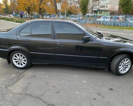 Чорний БМВ 3 Серія, об'ємом двигуна 1.6 л та пробігом 390 тис. км за 3350 $, фото 5 на Automoto.ua