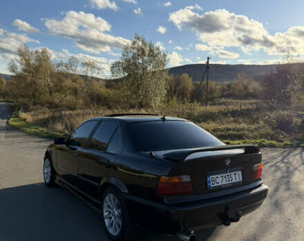 Черный БМВ 3 Серия, объемом двигателя 1.8 л и пробегом 368 тыс. км за 2499 $, фото 10 на Automoto.ua