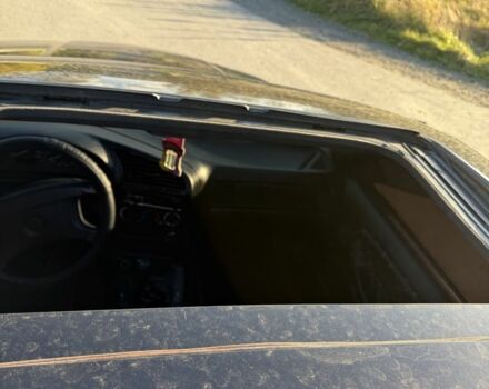 Черный БМВ 3 Серия, объемом двигателя 1.8 л и пробегом 368 тыс. км за 2550 $, фото 14 на Automoto.ua