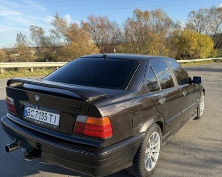 Черный БМВ 3 Серия, объемом двигателя 1.8 л и пробегом 368 тыс. км за 2550 $, фото 18 на Automoto.ua