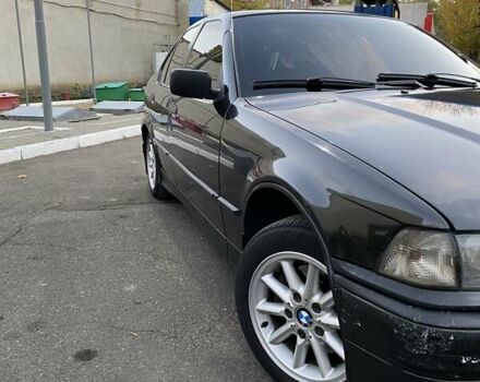 Чорний БМВ 3 Серія, об'ємом двигуна 1.6 л та пробігом 390 тис. км за 3350 $, фото 2 на Automoto.ua