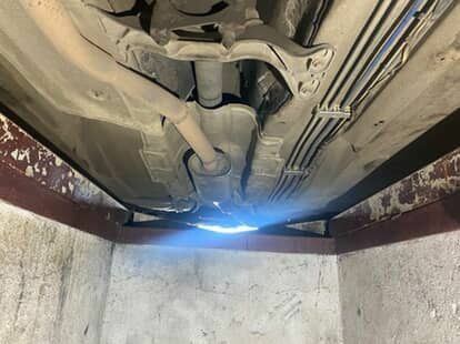 Чорний БМВ 3 Серія, об'ємом двигуна 1.6 л та пробігом 288 тис. км за 2750 $, фото 6 на Automoto.ua