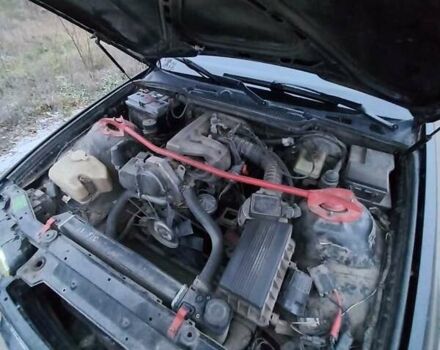 Черный БМВ 3 Серия, объемом двигателя 1.8 л и пробегом 350 тыс. км за 3500 $, фото 10 на Automoto.ua