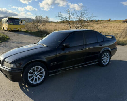 Черный БМВ 3 Серия, объемом двигателя 1.8 л и пробегом 368 тыс. км за 2499 $, фото 2 на Automoto.ua