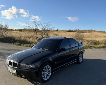 Черный БМВ 3 Серия, объемом двигателя 1.8 л и пробегом 368 тыс. км за 2550 $, фото 1 на Automoto.ua