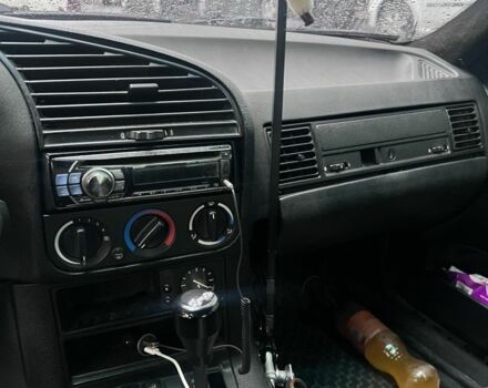 Черный БМВ 3 Серия, объемом двигателя 2 л и пробегом 250 тыс. км за 3500 $, фото 2 на Automoto.ua