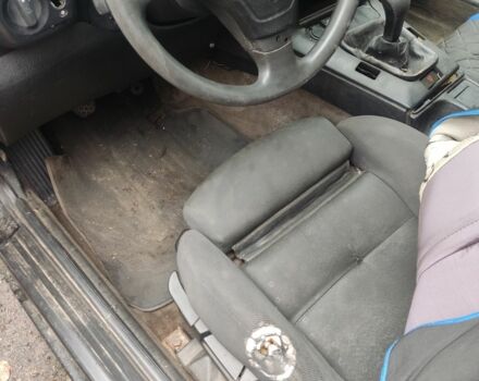 Черный БМВ 3 Серия, объемом двигателя 2.5 л и пробегом 360 тыс. км за 1650 $, фото 4 на Automoto.ua