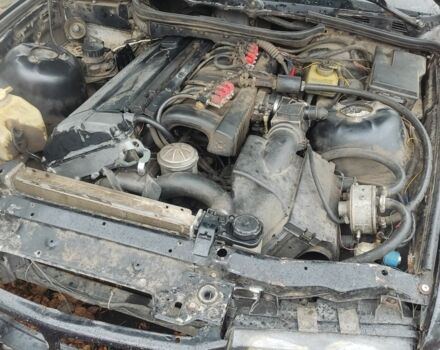 Черный БМВ 3 Серия, объемом двигателя 2.5 л и пробегом 360 тыс. км за 1650 $, фото 2 на Automoto.ua