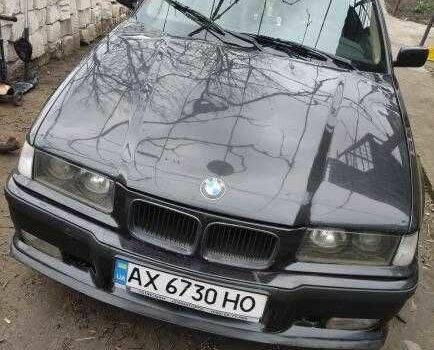 Чорний БМВ 3 Серія, об'ємом двигуна 1.8 л та пробігом 375 тис. км за 2138 $, фото 4 на Automoto.ua