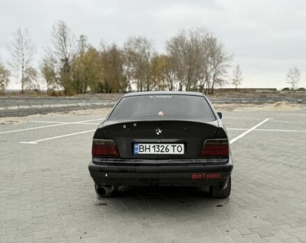 Черный БМВ 3 Серия, объемом двигателя 2 л и пробегом 260 тыс. км за 4000 $, фото 3 на Automoto.ua