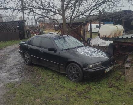 Черный БМВ 3 Серия, объемом двигателя 2 л и пробегом 320 тыс. км за 2450 $, фото 5 на Automoto.ua