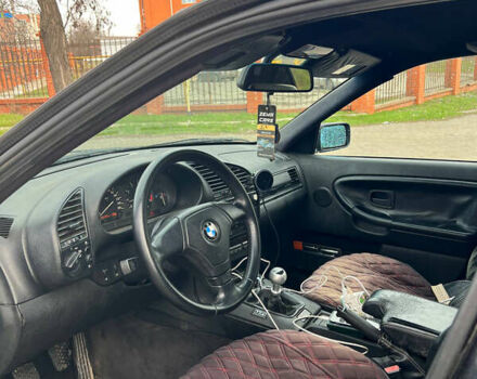 Черный БМВ 3 Серия, объемом двигателя 2.5 л и пробегом 250 тыс. км за 4700 $, фото 1 на Automoto.ua