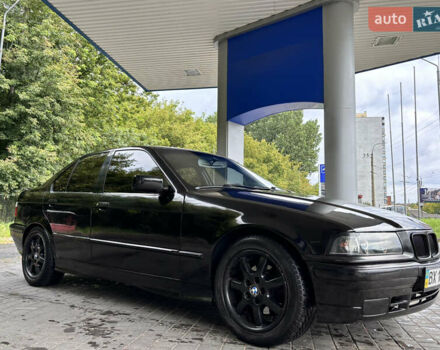 Чорний БМВ 3 Серія, об'ємом двигуна 2 л та пробігом 250 тис. км за 2800 $, фото 6 на Automoto.ua