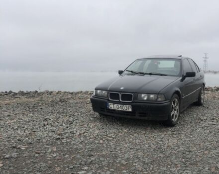 Черный БМВ 3 Серия, объемом двигателя 1.6 л и пробегом 400 тыс. км за 1300 $, фото 1 на Automoto.ua