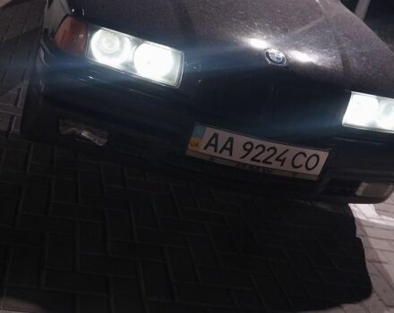 Чорний БМВ 3 Серія, об'ємом двигуна 1.8 л та пробігом 252 тис. км за 2400 $, фото 5 на Automoto.ua