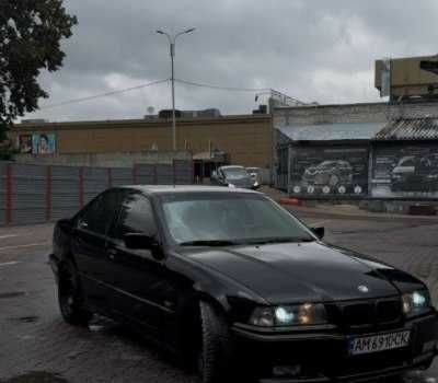 Черный БМВ 3 Серия, объемом двигателя 2.5 л и пробегом 453 тыс. км за 3300 $, фото 10 на Automoto.ua
