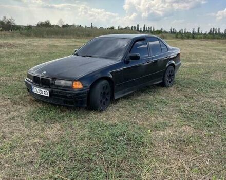 Чорний БМВ 3 Серія, об'ємом двигуна 1.6 л та пробігом 300 тис. км за 1453 $, фото 5 на Automoto.ua
