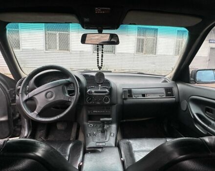 Черный БМВ 3 Серия, объемом двигателя 2.5 л и пробегом 390 тыс. км за 3600 $, фото 1 на Automoto.ua