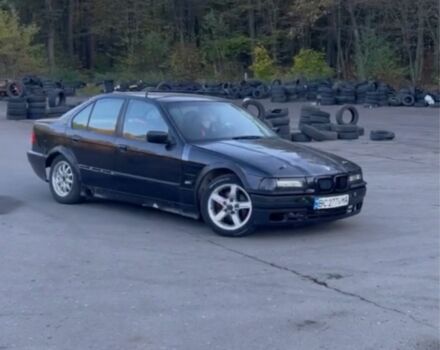 Черный БМВ 3 Серия, объемом двигателя 1.8 л и пробегом 3 тыс. км за 3750 $, фото 2 на Automoto.ua