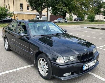 Черный БМВ 3 Серия, объемом двигателя 2 л и пробегом 510 тыс. км за 4600 $, фото 1 на Automoto.ua