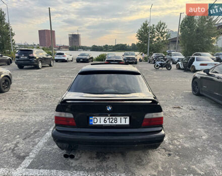 Черный БМВ 3 Серия, объемом двигателя 2.5 л и пробегом 440 тыс. км за 3800 $, фото 10 на Automoto.ua