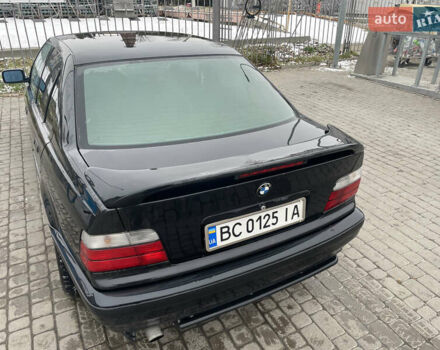 Черный БМВ 3 Серия, объемом двигателя 1.99 л и пробегом 245 тыс. км за 5200 $, фото 7 на Automoto.ua