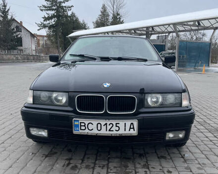 Черный БМВ 3 Серия, объемом двигателя 1.99 л и пробегом 245 тыс. км за 5200 $, фото 2 на Automoto.ua