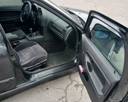 Черный БМВ 3 Серия, объемом двигателя 2.8 л и пробегом 450 тыс. км за 2799 $, фото 6 на Automoto.ua