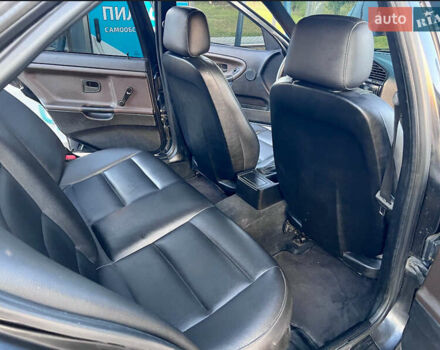 Чорний БМВ 3 Серія, об'ємом двигуна 1.8 л та пробігом 252 тис. км за 3400 $, фото 4 на Automoto.ua