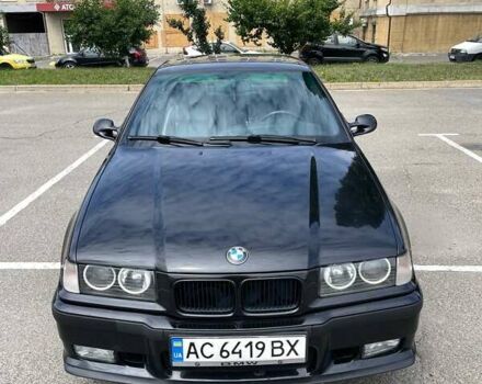 Черный БМВ 3 Серия, объемом двигателя 2 л и пробегом 510 тыс. км за 4600 $, фото 2 на Automoto.ua