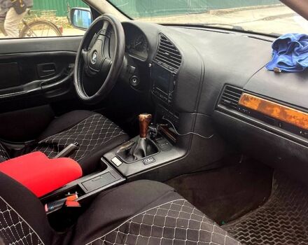 Черный БМВ 3 Серия, объемом двигателя 2.5 л и пробегом 275 тыс. км за 2030 $, фото 2 на Automoto.ua